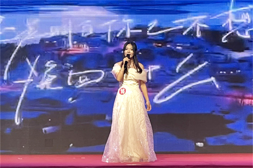 1747966579913759.jpg 第三篇章我怀念的4.jpg